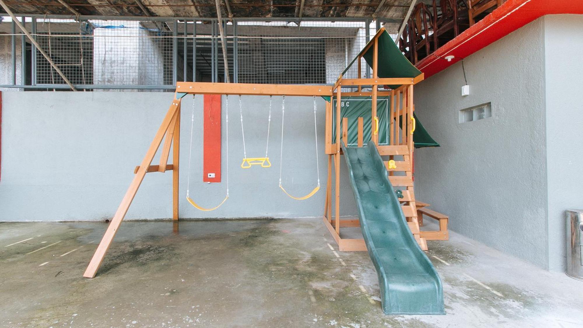 Reddoorz Plus Near Tambo Paranaque Paranaque City Exterior photo